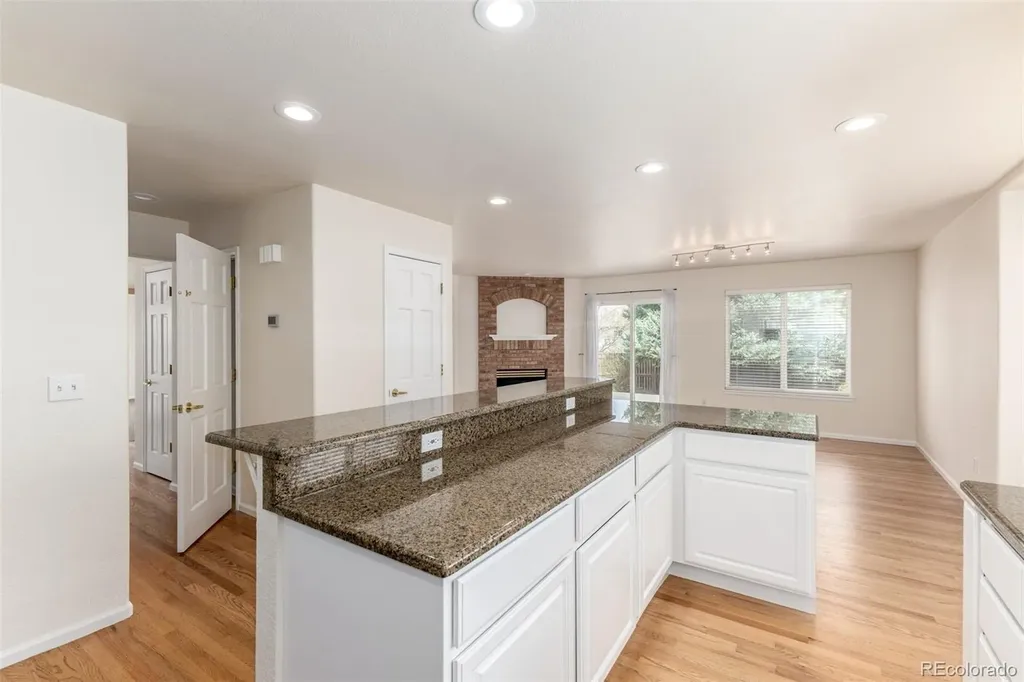8825 Fairview Oaks Place Lone Tree CO 80124