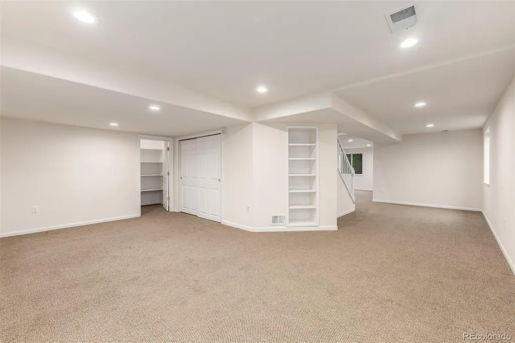 8825 Fairview Oaks Place Lone Tree CO 80124