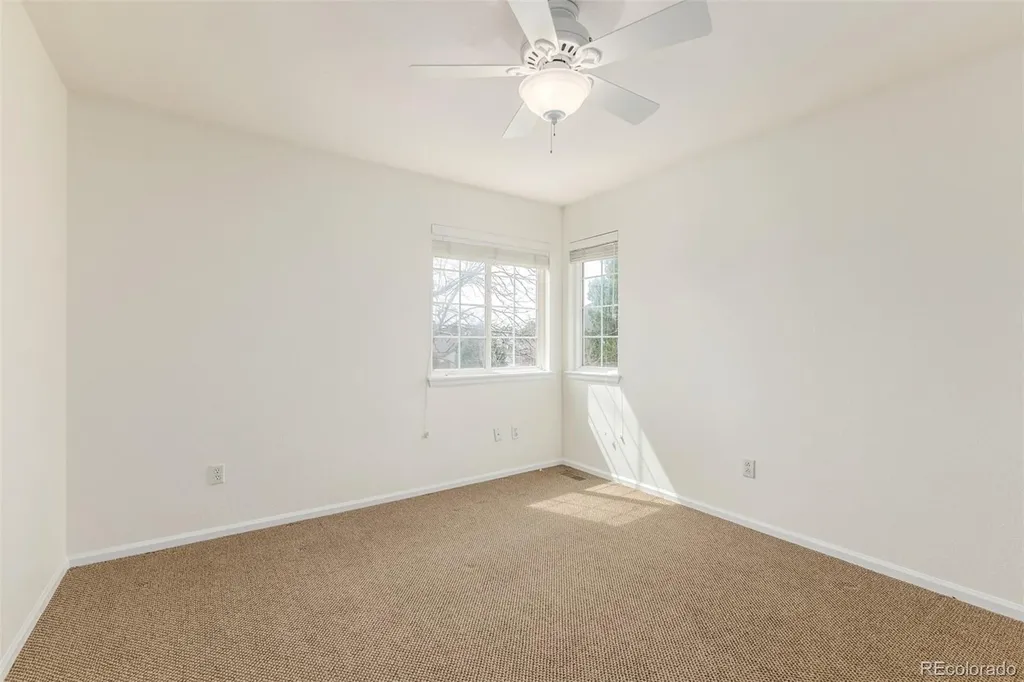 8825 Fairview Oaks Place Lone Tree CO 80124