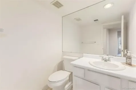 8825 Fairview Oaks Place Lone Tree CO 80124