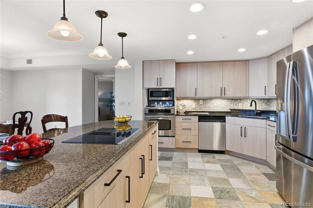 8100 E Union Avenue Denver CO 80237