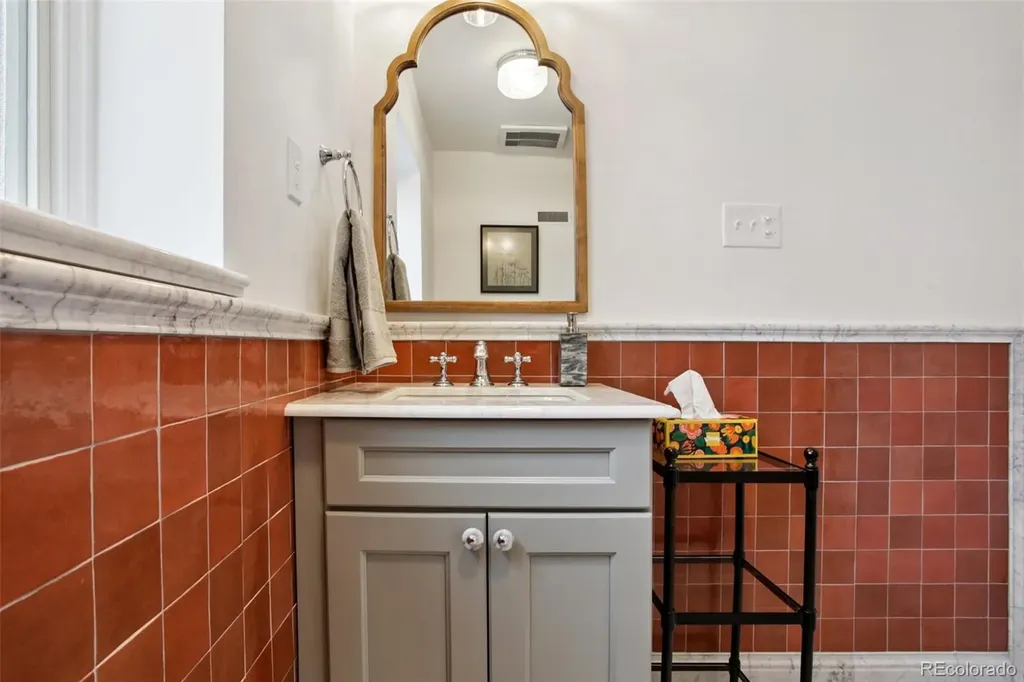 1521 Monaco Parkway Denver CO 80220