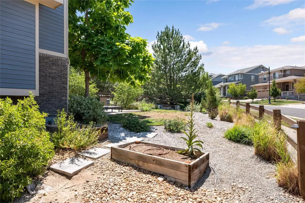 26822 E Easter Place Aurora CO 80016