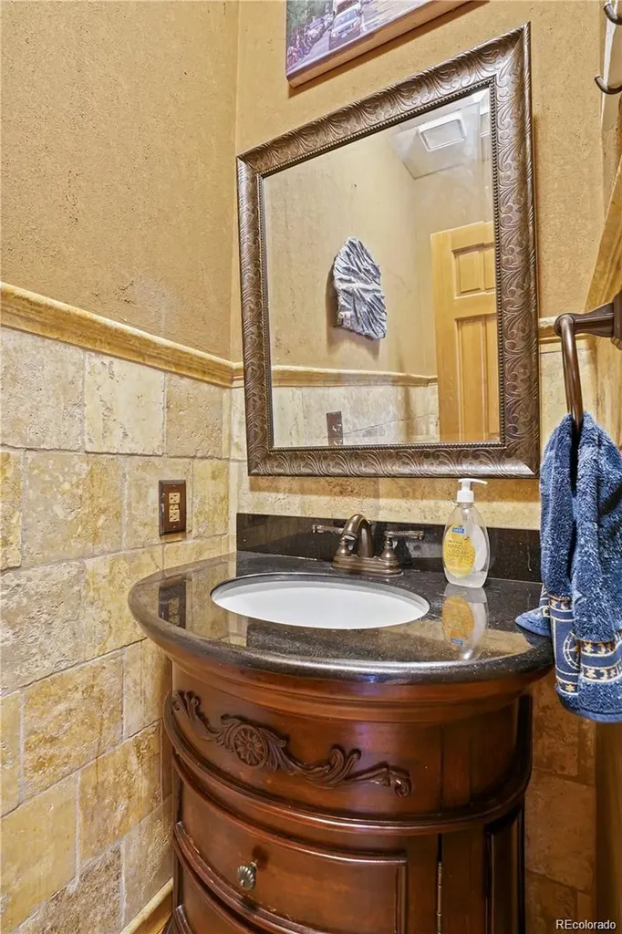359 Canyon Point Circle Golden CO 80403