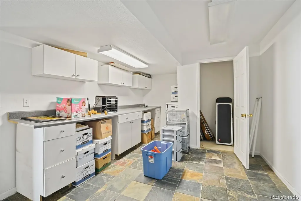 359 Canyon Point Circle Golden CO 80403