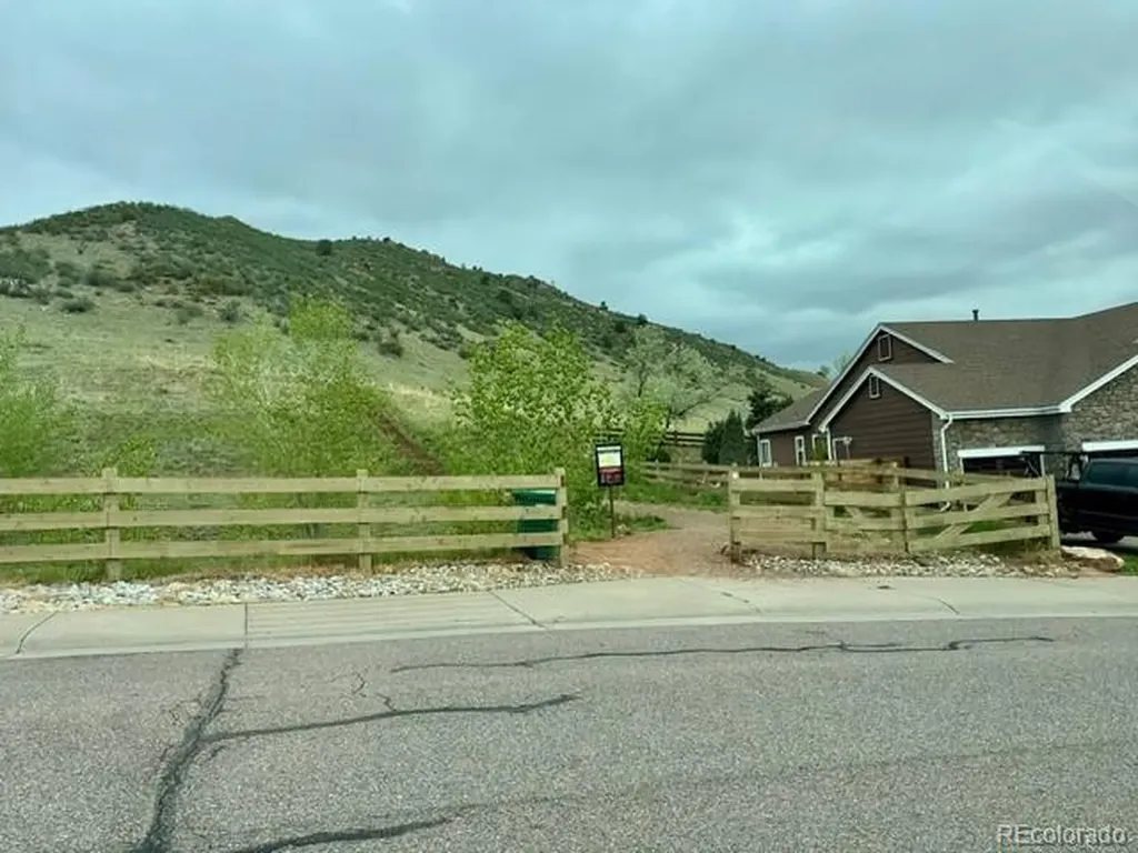 359 Canyon Point Circle Golden CO 80403