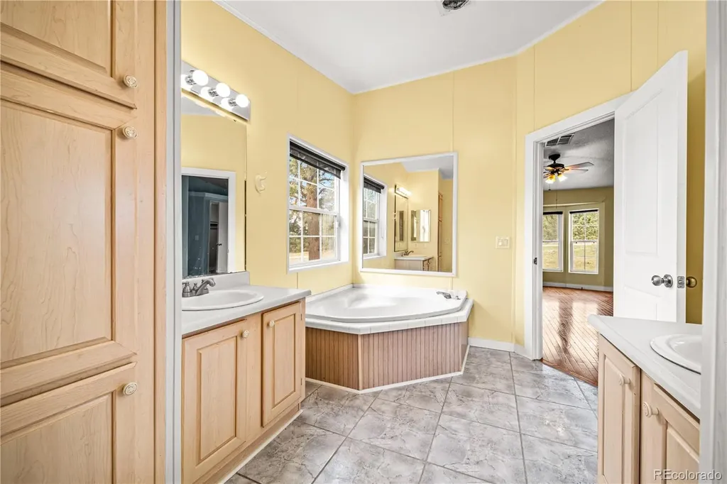 41 N Matterhorn Circle Westcliffe CO 81252