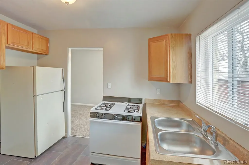 1960 Oswego Street Aurora CO 80010