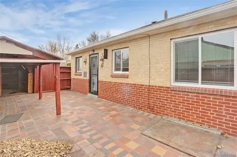 1960 Oswego Street Aurora CO 80010