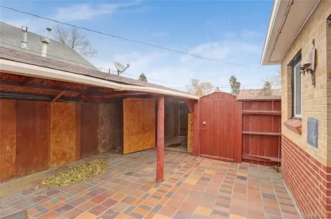 1960 Oswego Street Aurora CO 80010