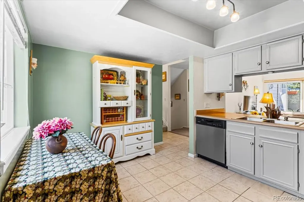 13652 E Evans Avenue Aurora CO 80014
