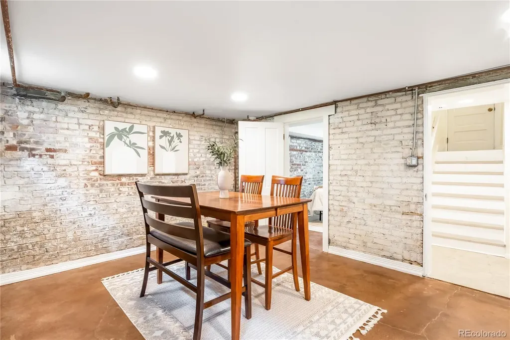 2716 N Vine Street Denver CO 80205