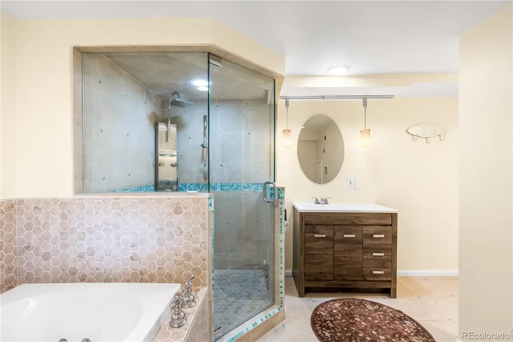 2716 N Vine Street Denver CO 80205