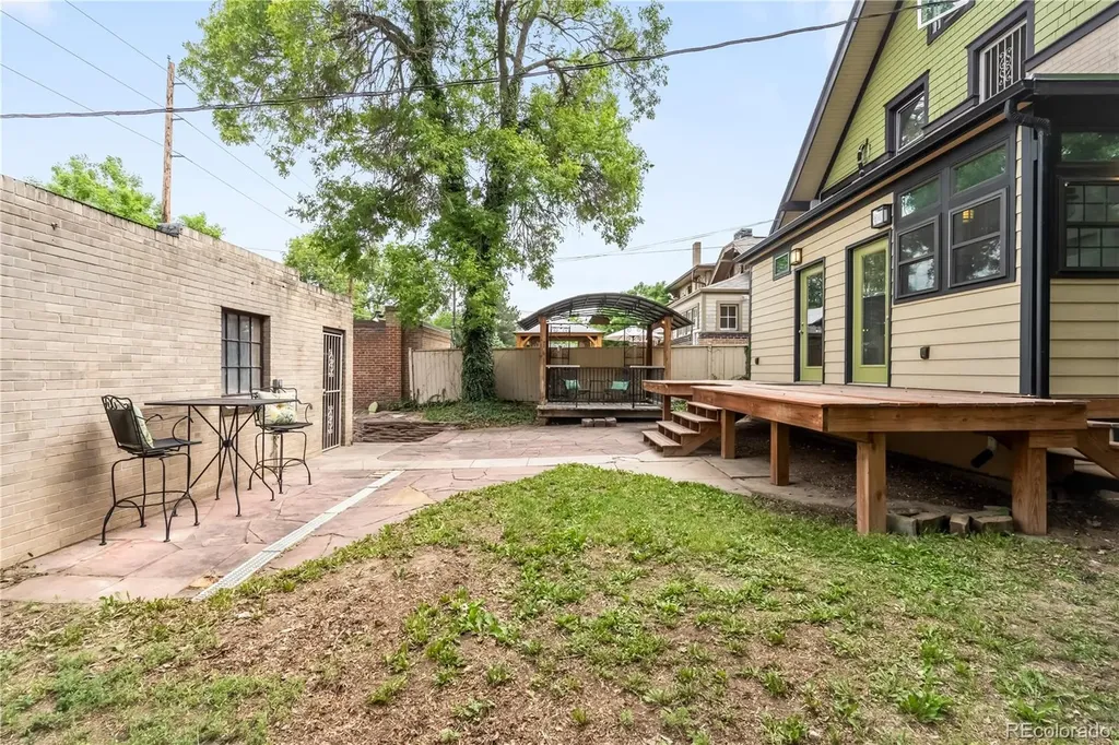 2716 N Vine Street Denver CO 80205