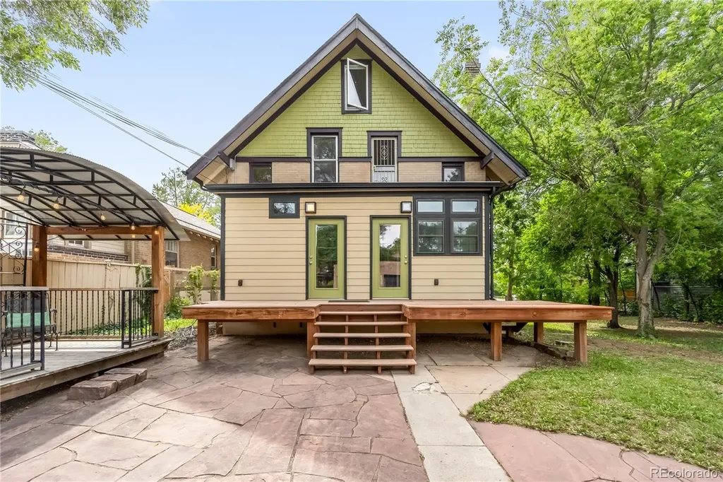 2716 N Vine Street Denver CO 80205