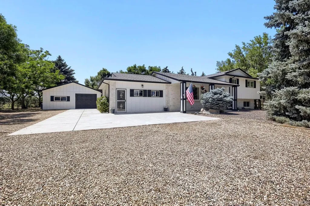 16729 County Road 7 Mead CO 80542