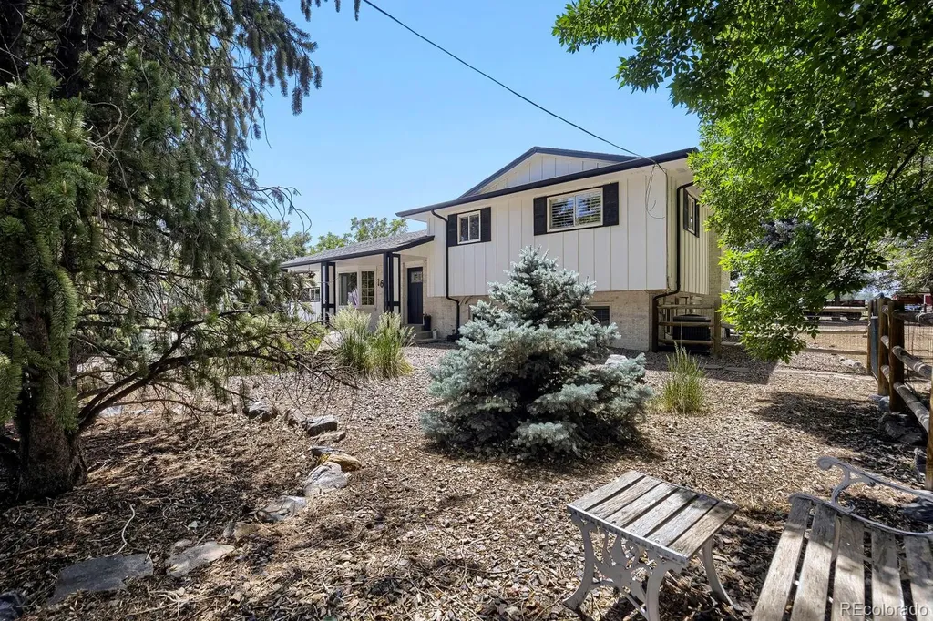 16729 County Road 7 Mead CO 80542