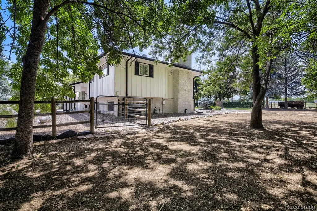 16729 County Road 7 Mead CO 80542