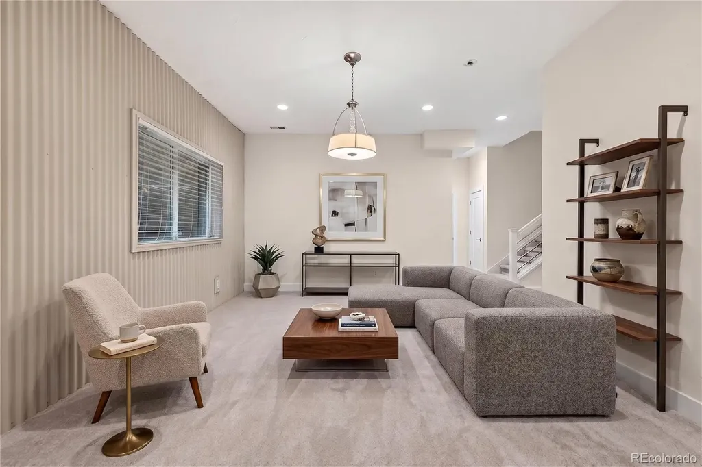 1622 W 67th Avenue Denver CO 80221