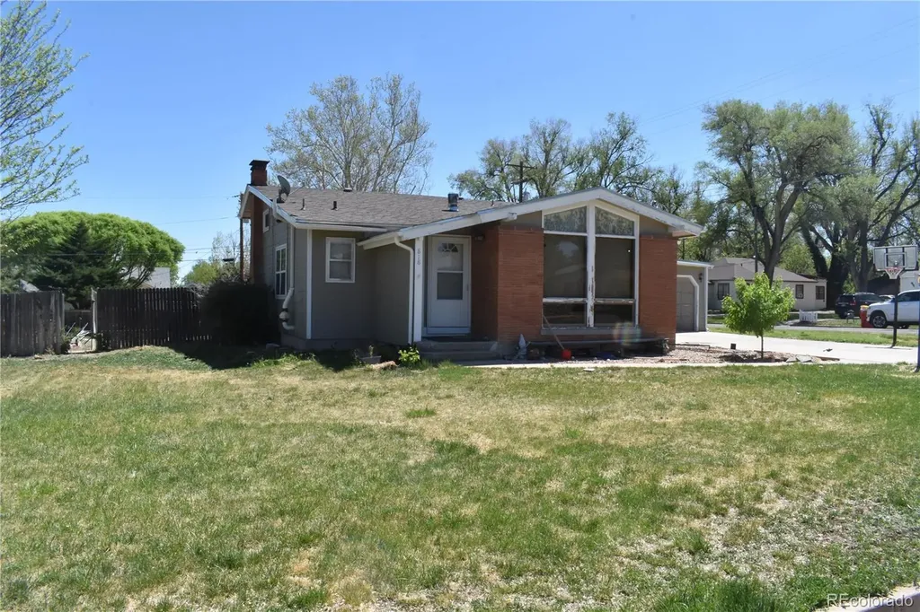 818 S 5th Street Rocky Ford CO 81067