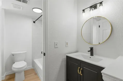 17620 E Loyola Drive Aurora CO 80013