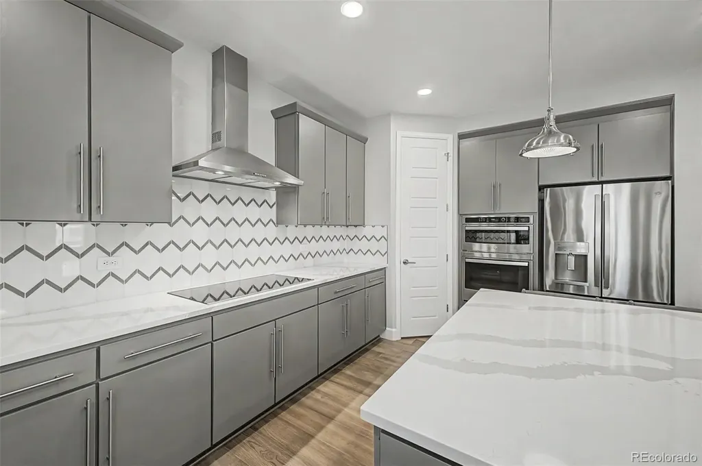 9805 Ceylon Court Commerce City CO 80022