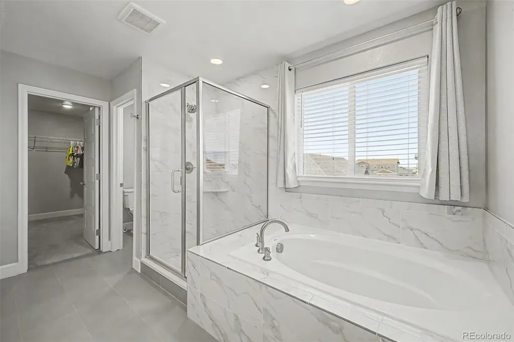 9805 Ceylon Court Commerce City CO 80022