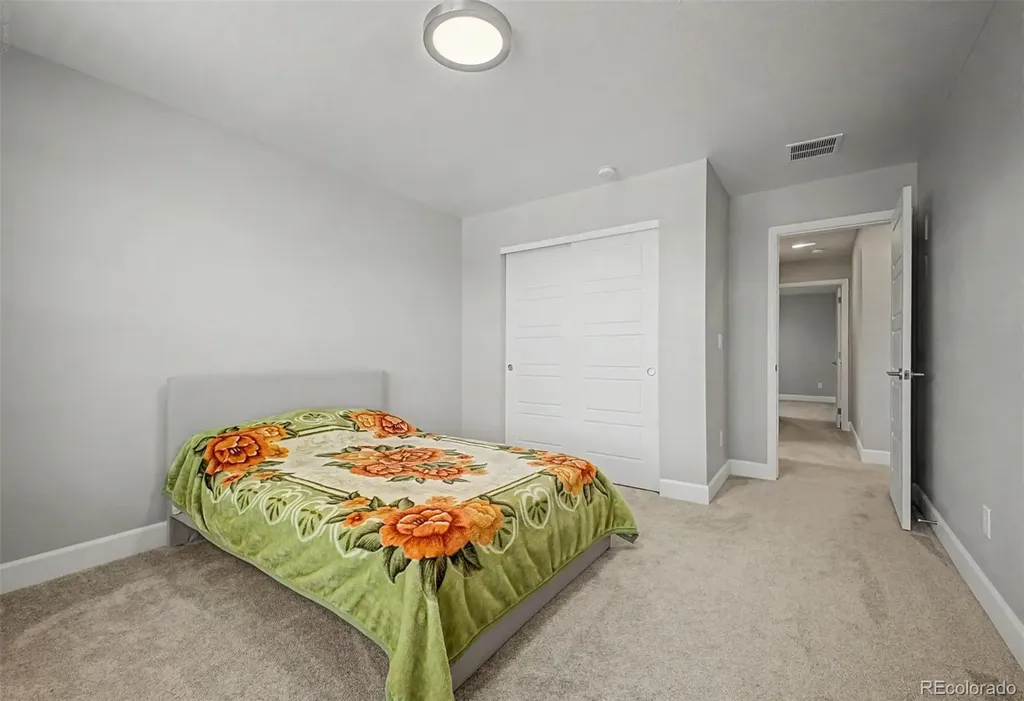 9805 Ceylon Court Commerce City CO 80022