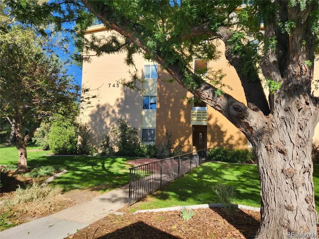 745 S Alton Way Denver CO 80247