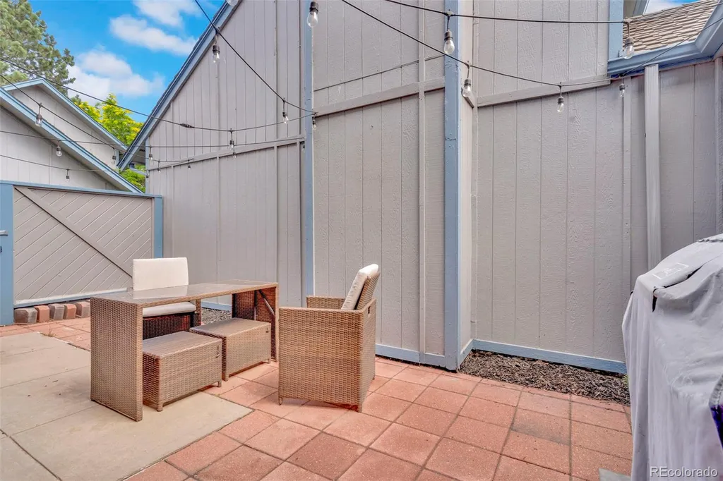 2497 S Victor Street Aurora CO 80014