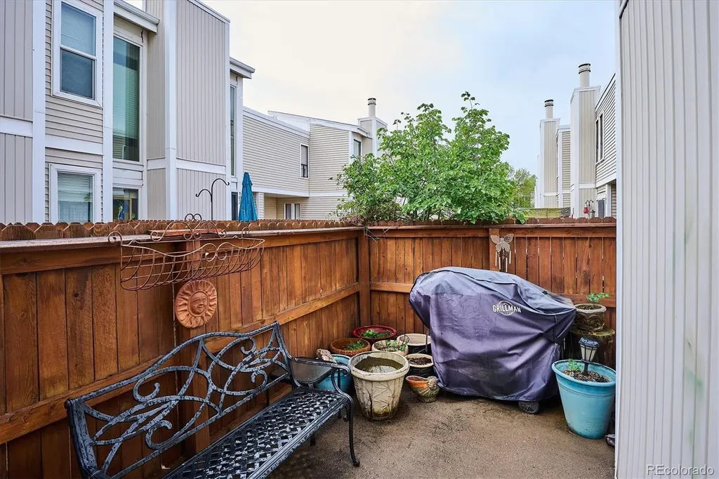 1050 S Monaco Parkway Denver CO 80224