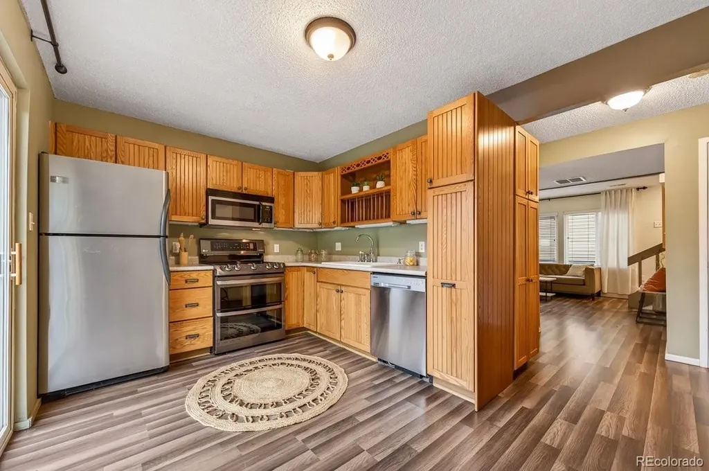 985 W 10th Street Loveland CO 80537