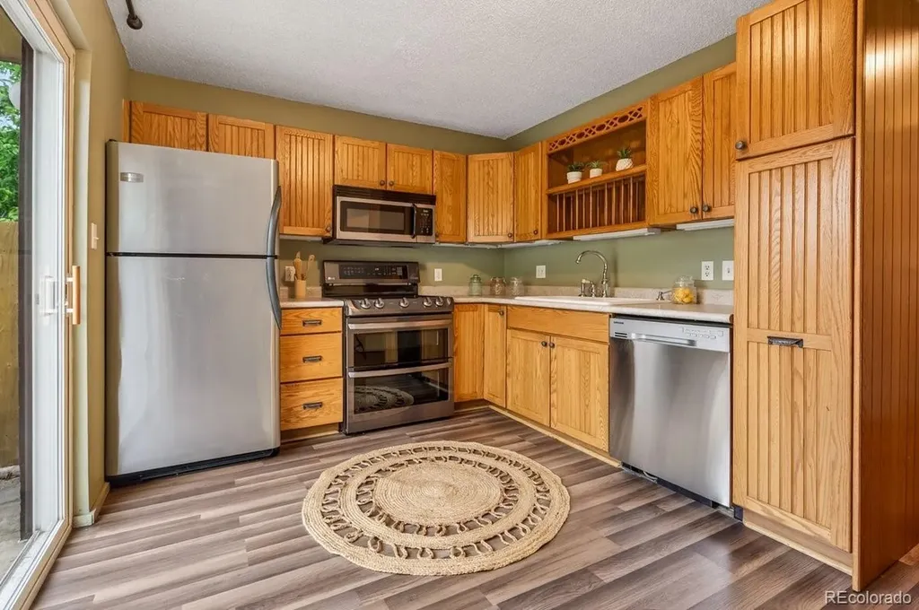 985 W 10th Street Loveland CO 80537