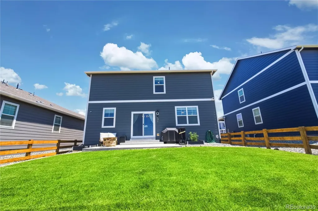 211 Fox Street Bennett CO 80102