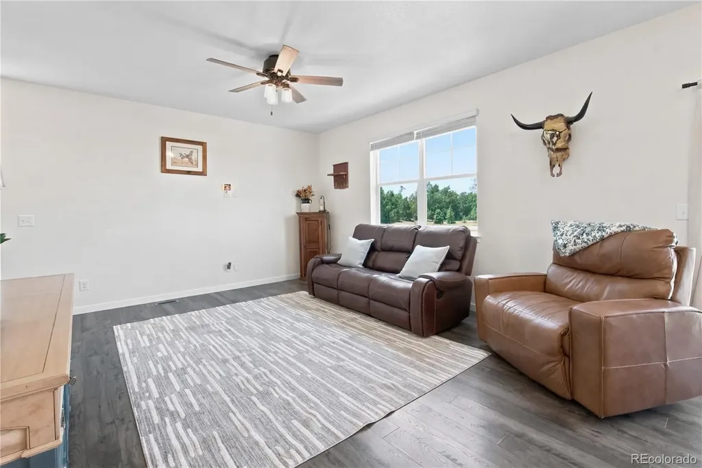 211 Fox Street Bennett CO 80102