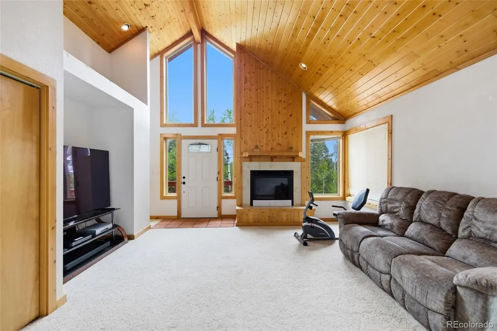 290 Eagle Rock Road Florissant CO 80816