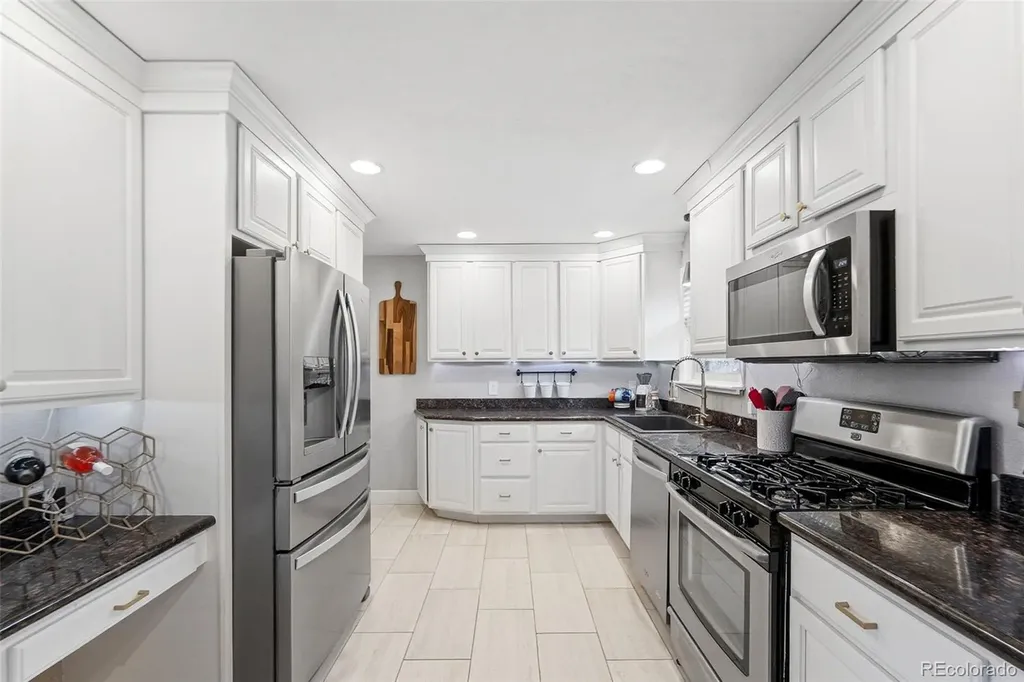 6034 S Steele Street Centennial CO 80121