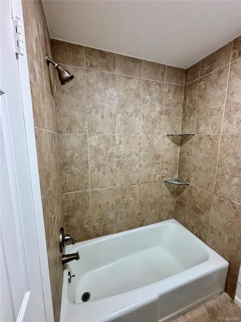 5946 W 41st Avenue Denver CO 80212