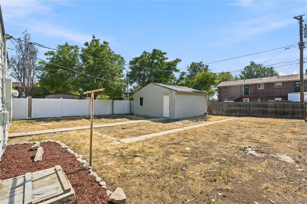 715 Emporia Street Aurora CO 80010