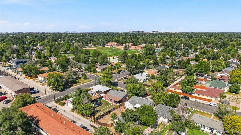 715 Emporia Street Aurora CO 80010