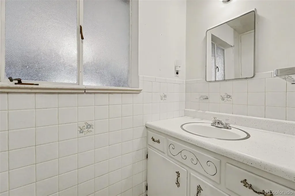 6420 W 60th Place Arvada CO 80003