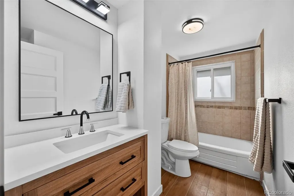 832 S Beech Street Lakewood CO 80228