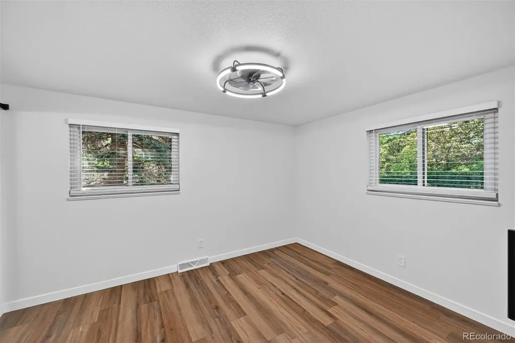 832 S Beech Street Lakewood CO 80228