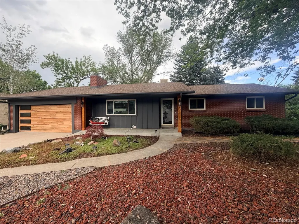 832 S Beech Street Lakewood CO 80228