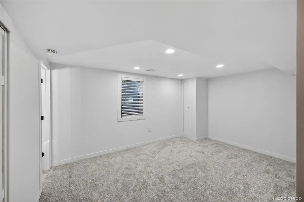 832 S Beech Street Lakewood CO 80228