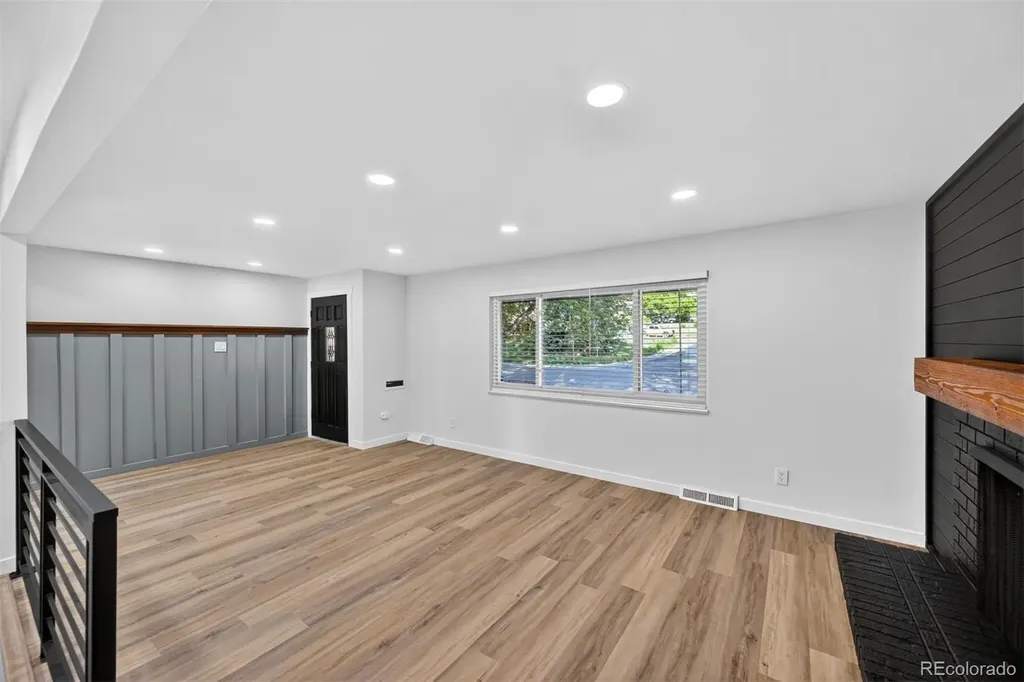 832 S Beech Street Lakewood CO 80228