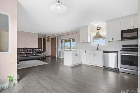 15814 Colfax Avenue Aurora CO 80011