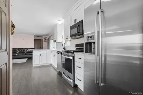 15814 Colfax Avenue Aurora CO 80011