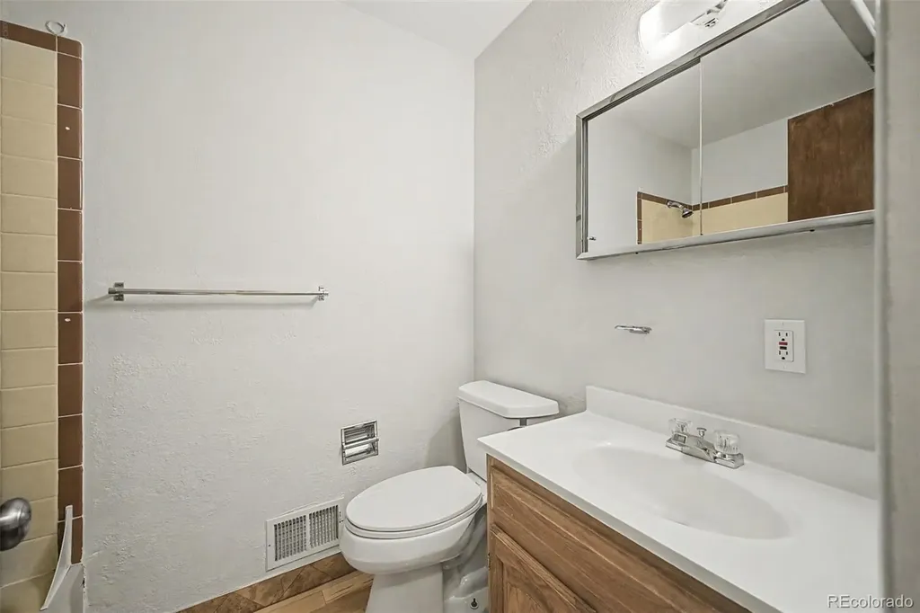 1511 S Cherry Street Denver CO 80222