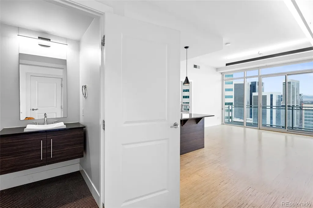 2001 N Lincoln Street Denver CO 80202